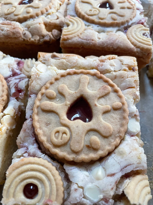 Jammie Dodger Blondie